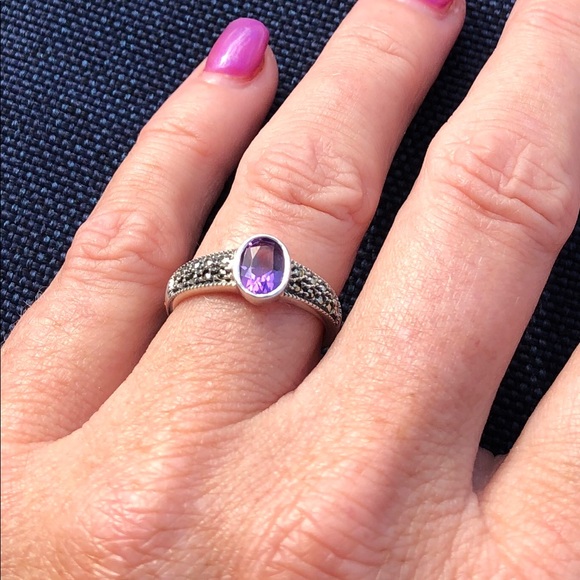 Jewelry - Sterling Silver Genuine Amethyst Ring